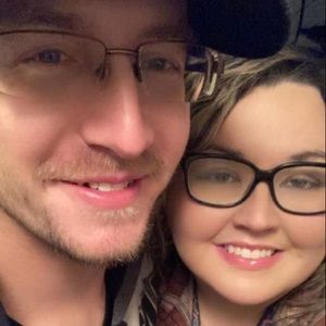 Meet your Posher, Cortney